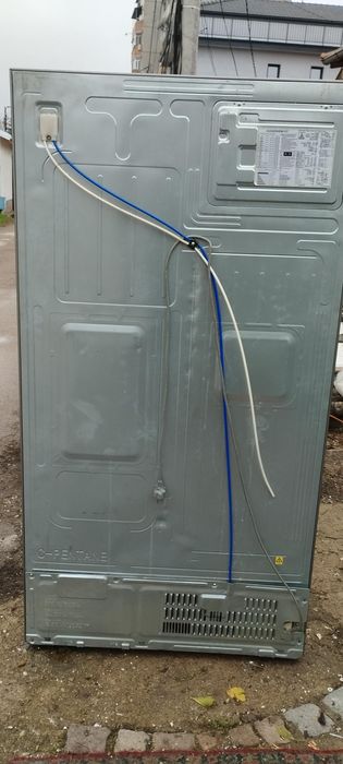 Продавам хладилник Samsung - двукрилен