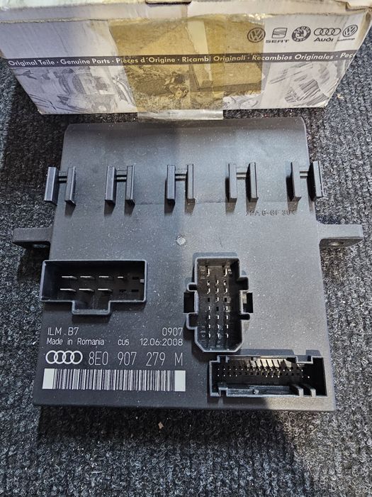 calculator comfort nou original audi a4 b7

cod oe: 8e0 907 279 m

pre