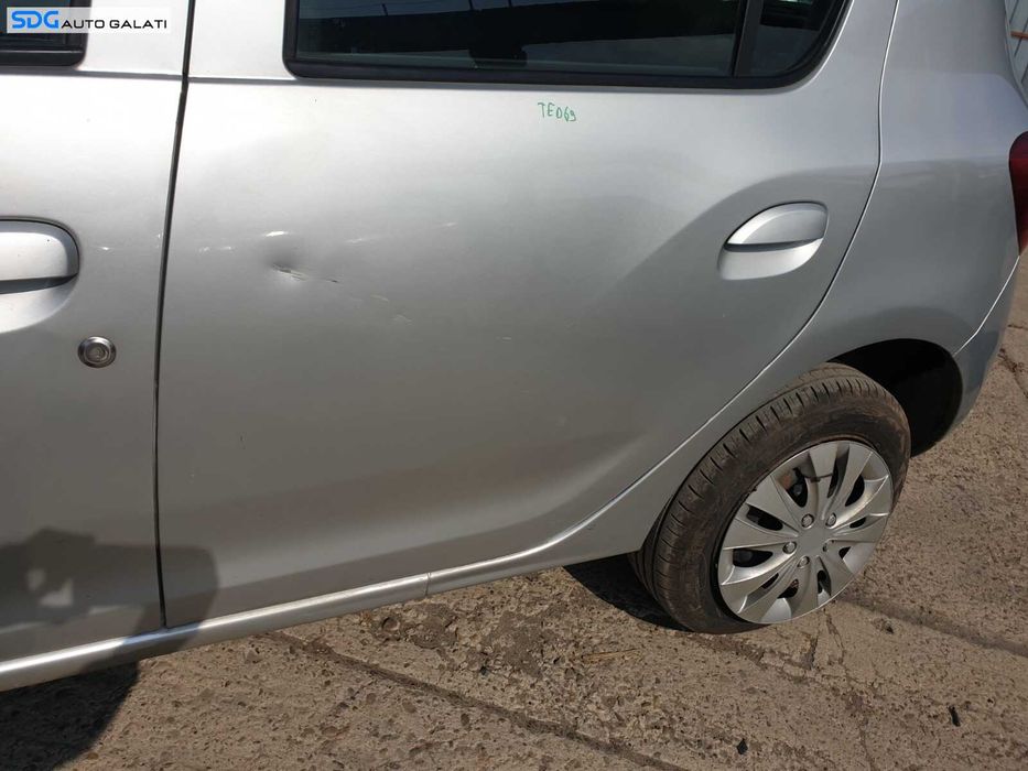 Usa Usi Portiera Portiere Stanga Spate Dezechipata cu Defect Dacia Sandero 2 2012 - 2016 Culoare TED69 Gris Platine / Platinum Silver [LC2262SOS]
