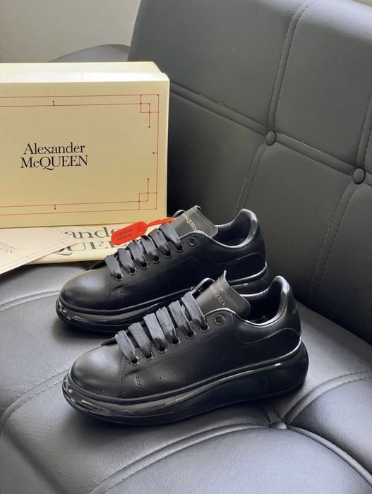 Model nou adidasi Alexander McQUEEN. Stoc limitat