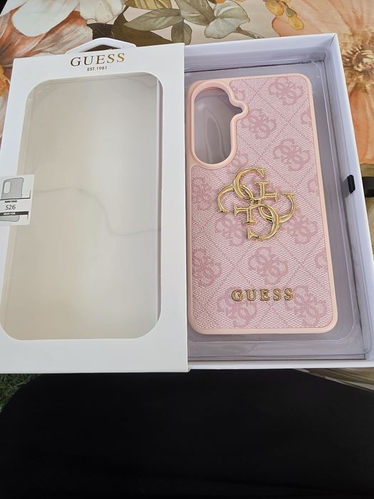 Guess  кейс за Samsung s26