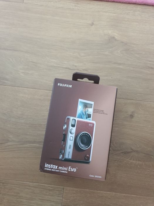 Fujifilm Instax Mini Evo  Sigilat