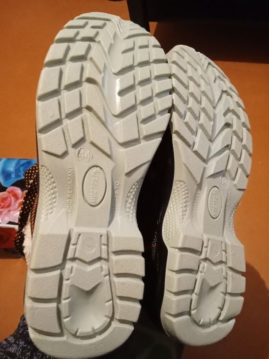 Обувь детская. В отличном состоянии