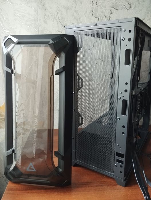Корпус для пк Antec DF600 FLUX