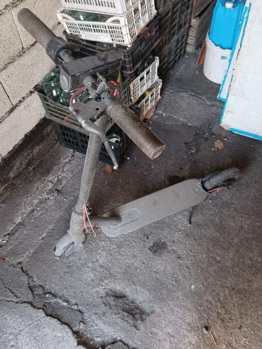 Не рабочий самокат