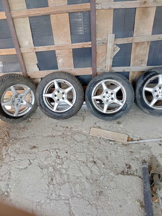 Автомобилни гуми