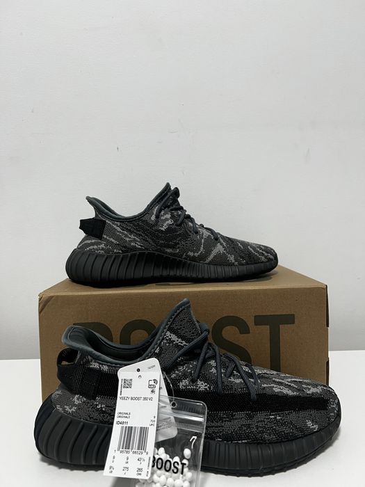 Adidas Yeezy Boost 350 V2 Dark Salt
