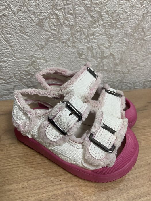 Детская обувь весна лето