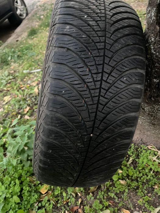 Все сезонни гуми Goodyear