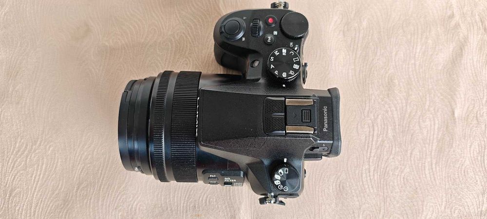 Panasonic LUMIX FZ2000