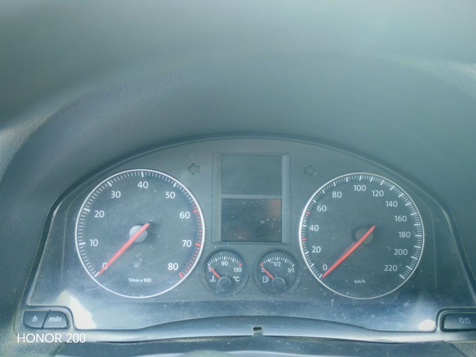 Vând golf 5 an 2006 motor 1.4  75 CP