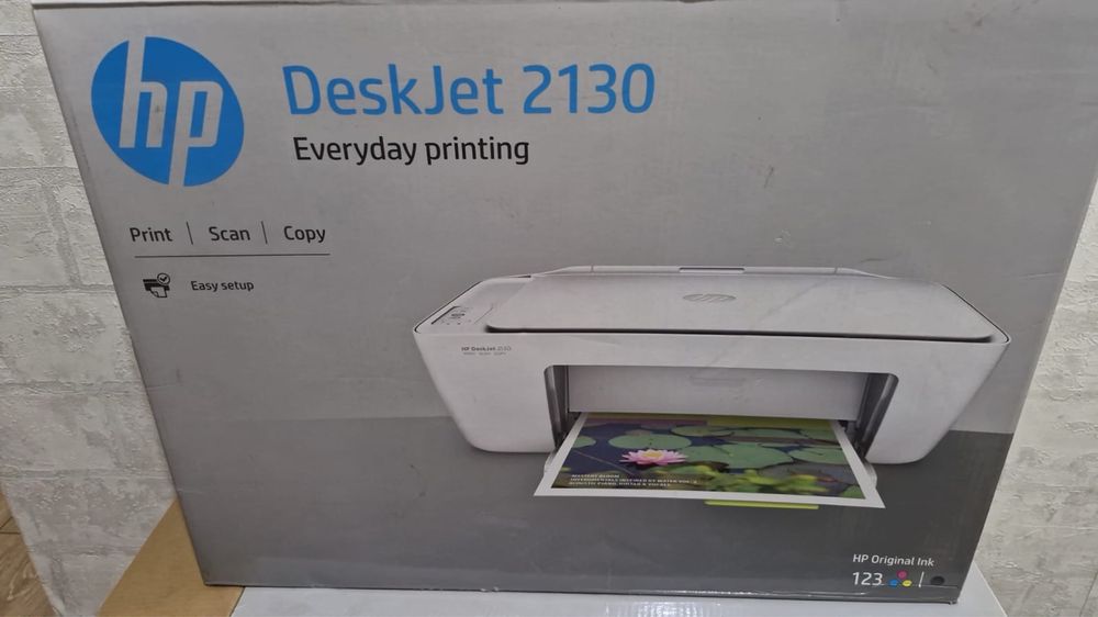 Принтер HP DeskJet 2130 3 в 1