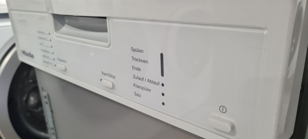Съдомиялна за вграждане 45см  Miele G4500 sci