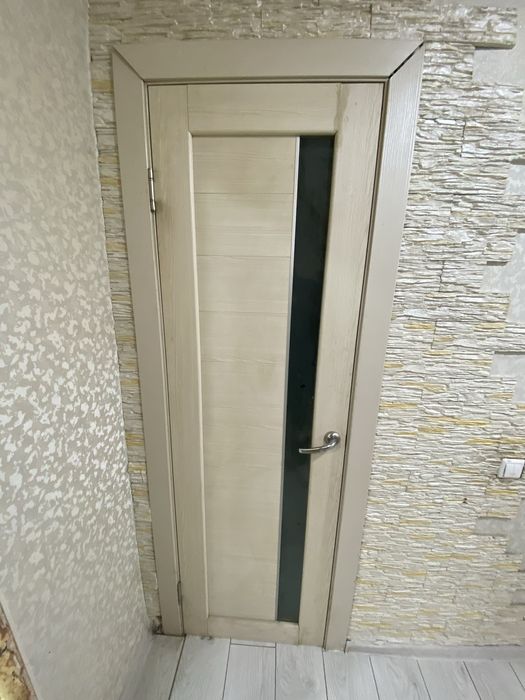 Продам двери с каркасом и облицовкой