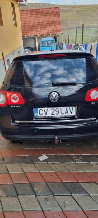 Vând Volkswagen Passat b6