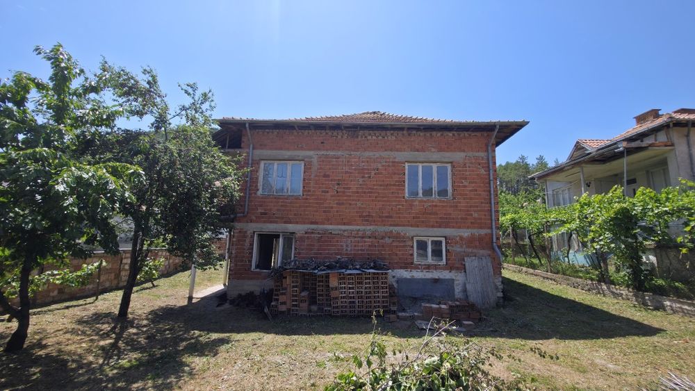 Продава се Къща в с. Драговищица, Област Кюстендил - 186 кв.м за 242 €/кв.м - Снимка #4