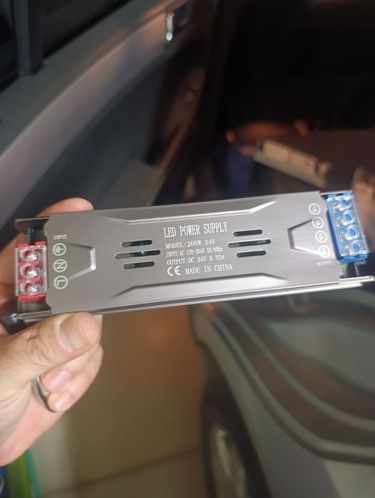 Продавам трансформатор за Led осветление 200-400W