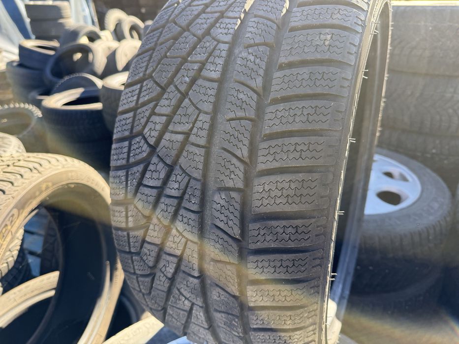 245/35/18 Pirelli Sottozero