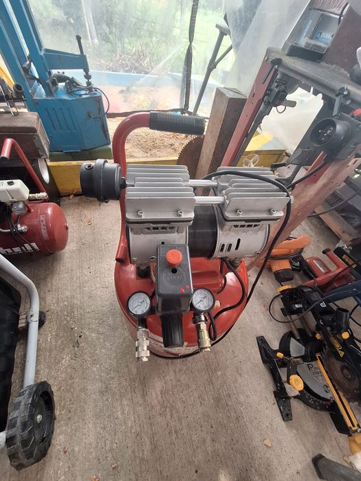 Compresor aer GeoTech 50l