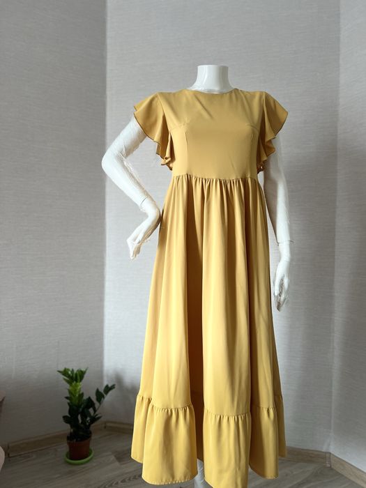 Продам манекен белый