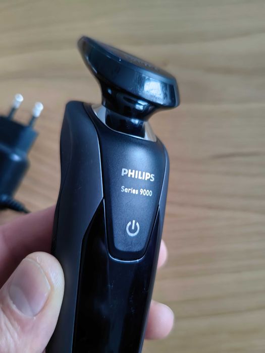 Aparat de tuns/ras Philips 9000