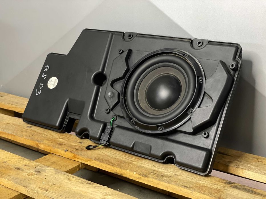 Субуфер AUDI A8 D3 BANG&OLUFSEN 4E0035621