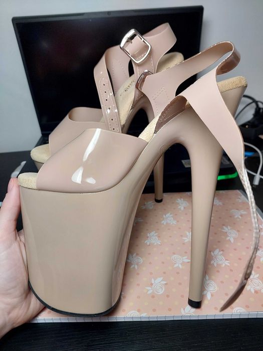 Обувки за екзотик пол денс. Размер 36, ток 20 см.