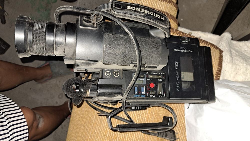 Продам старые видео камеры