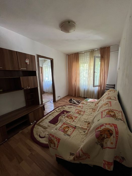 Apartament de închiriat