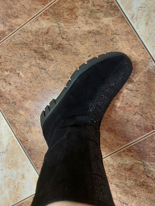 Сапоги натуралка на 36 размер