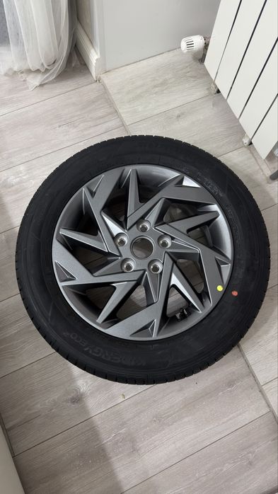 Диск с шиной 205/55 R16