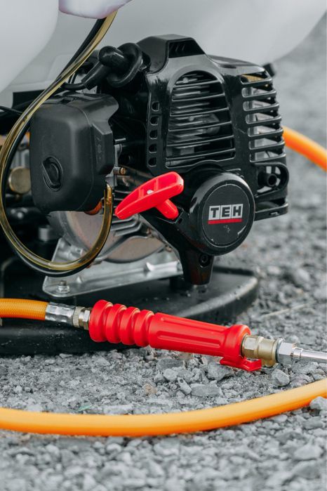 Опрыскиватель бензиновый 25л