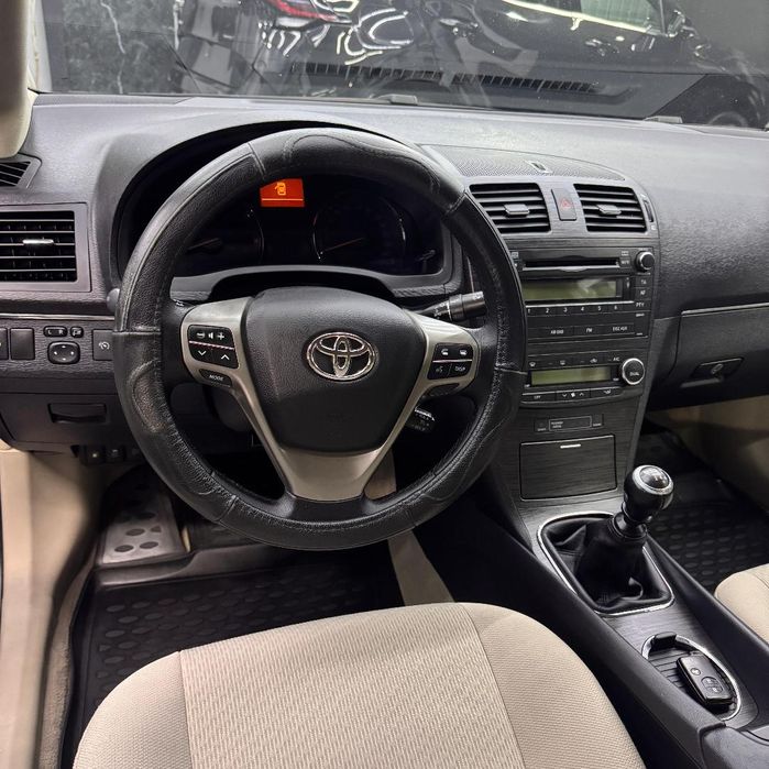 Toyota Avensis 2.2 Diesel