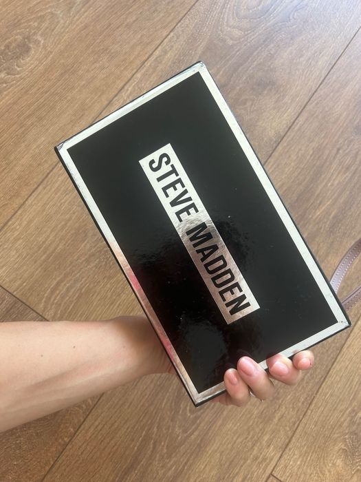 Steve Madden  портфейл НОВО