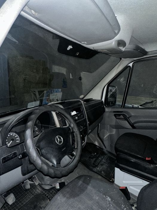 Мерседес Бенс спринтер сотувда. Холати зор,