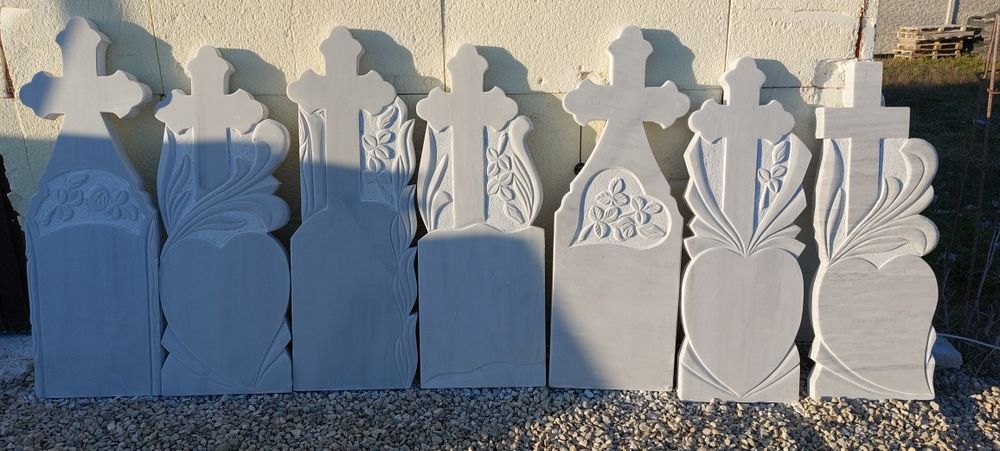 Cruci de marmură & cruci de granit !