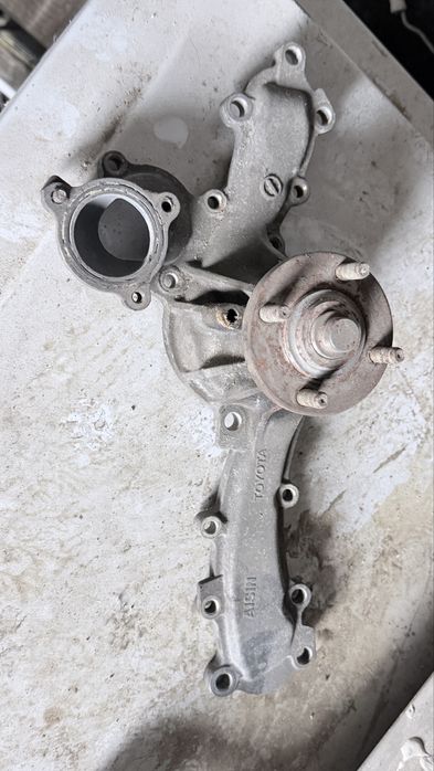 Продам помпу от прадо 120