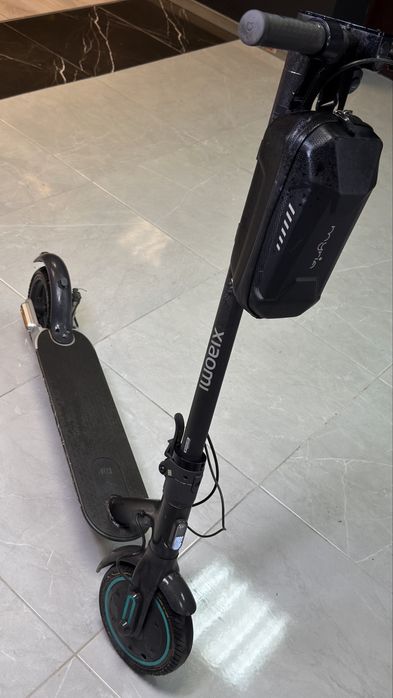 Trotineta electrica Xiaomi Pro 2 Mercedes-AMG  Petronas softata