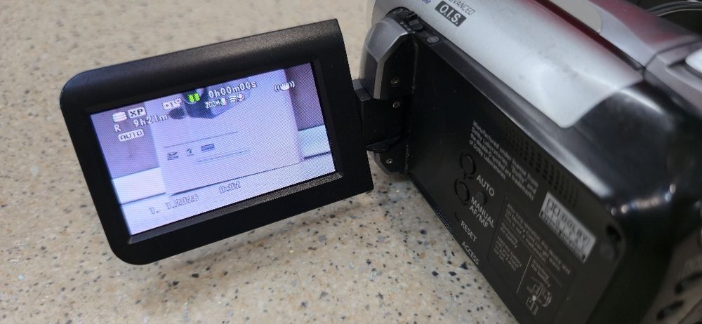 Cameră video Panasonic SDR-H40