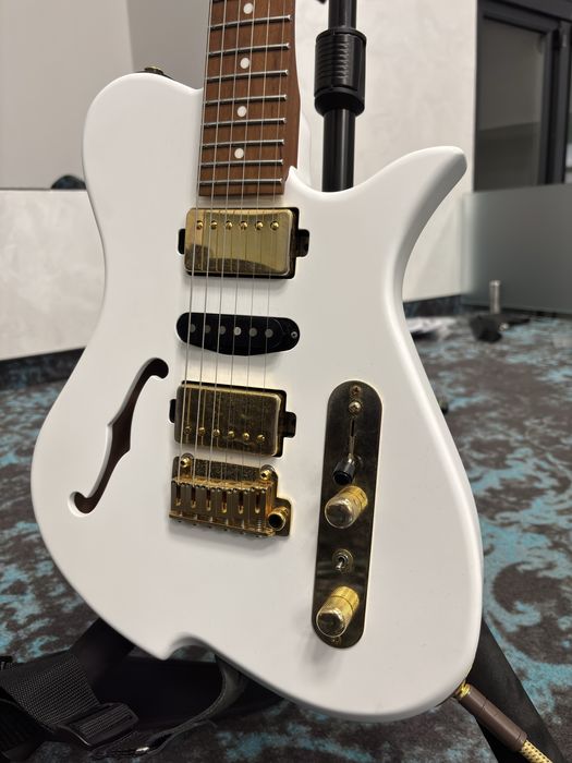 Chitara electrica Vola KJM