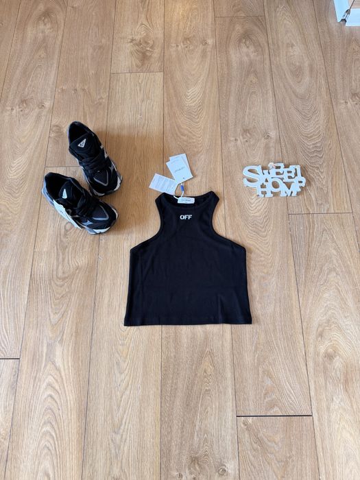 Суперефектен топ рипс Off white