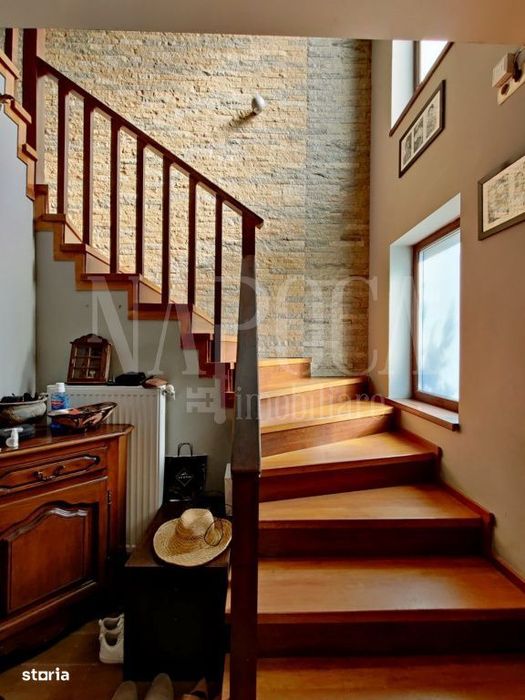 Casa 7 camere de vanzare in Someseni, Cluj Napoca