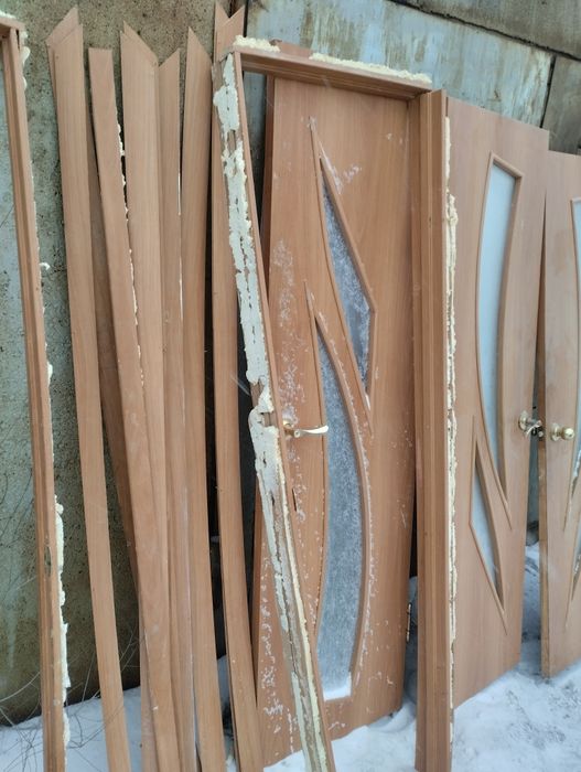 Продам дверь межкомнатную.