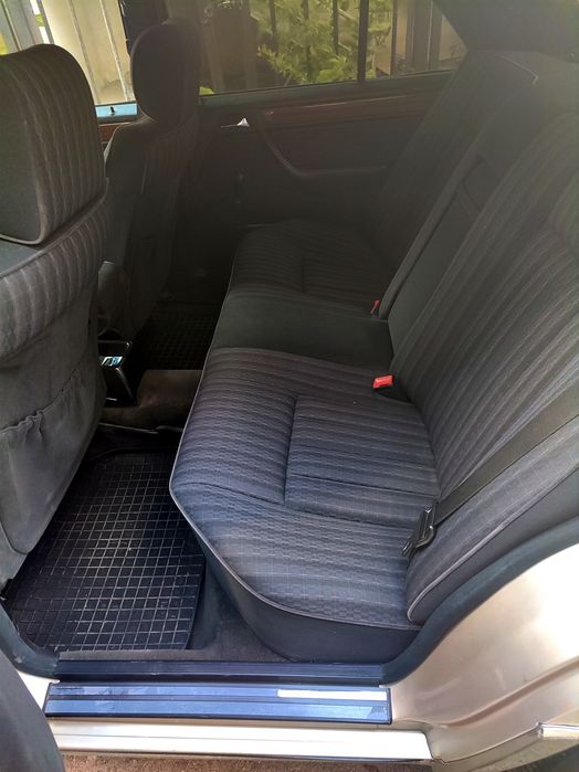 Мерседес W124 в отличном состоянии