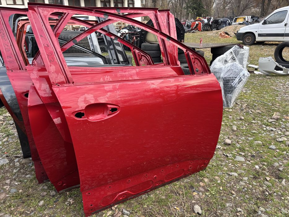 Врата Пежо 3008/Peugeot 3008 2 Peugeot 5008