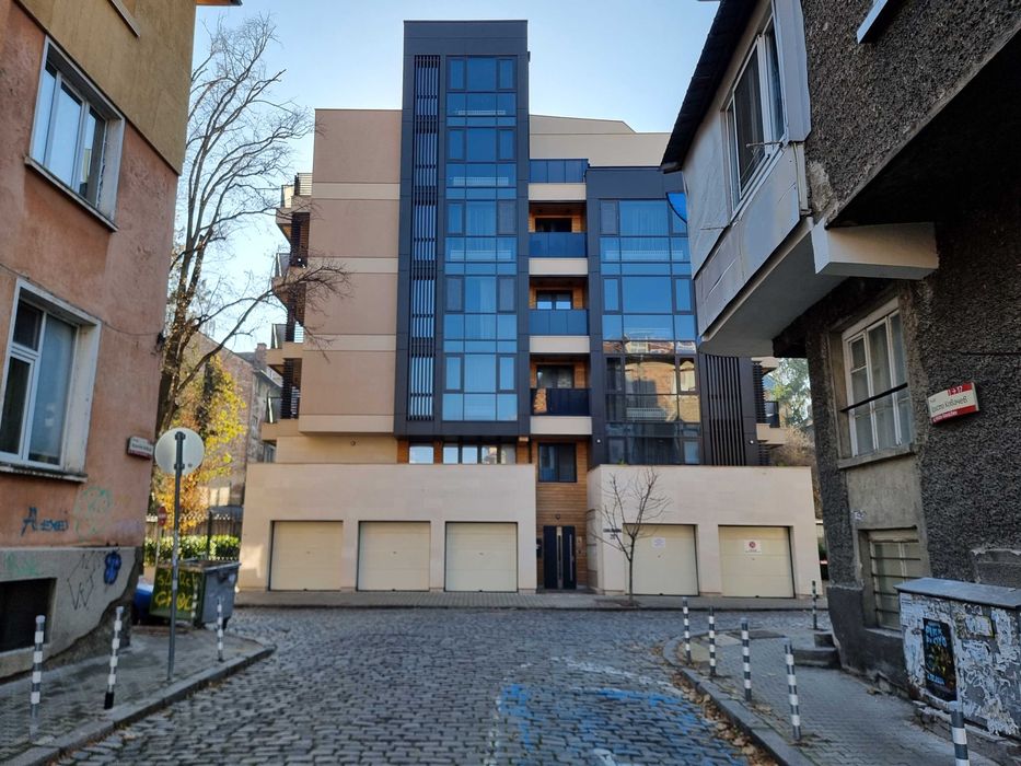 Продава се Мезонет в София, Център - 216 кв.м за 2732 €/кв.м - Снимка #1