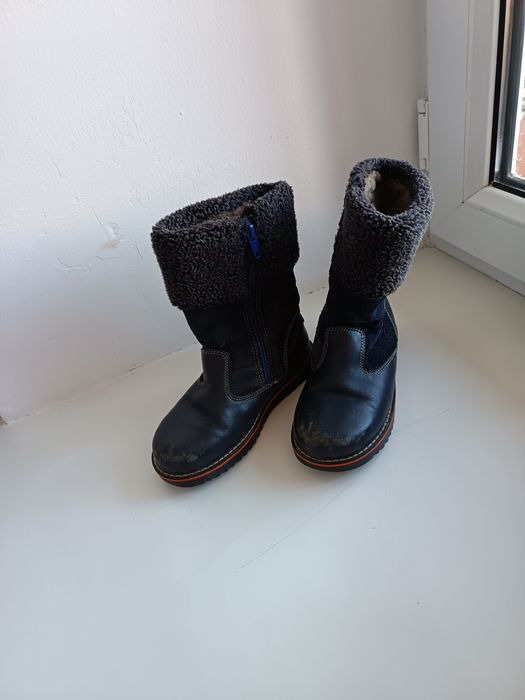 Продам детские зимние сапошки