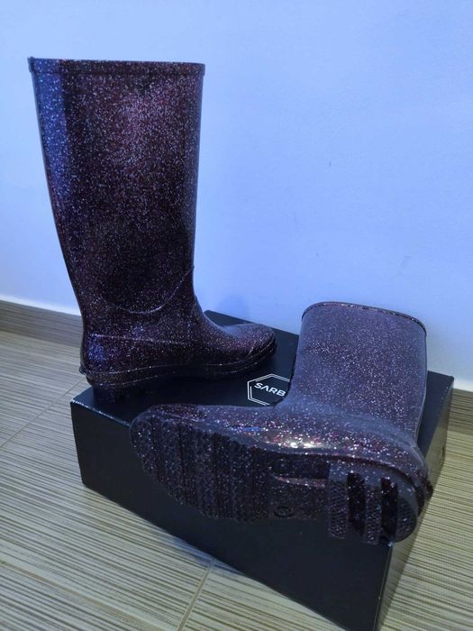Cizme dama toamna -iarna de calitate superioara mărimea 35-36 superbe