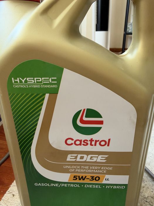 Ulei de motor Costrol Edge 5W-30 1.4L