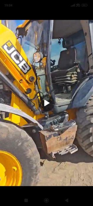 Продам трактор.